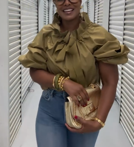 Ruffle Collar Lantern Sleeve Shirt