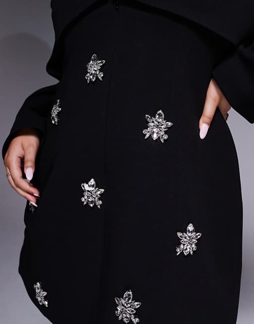 Embellished Long-sleeved Black Dress