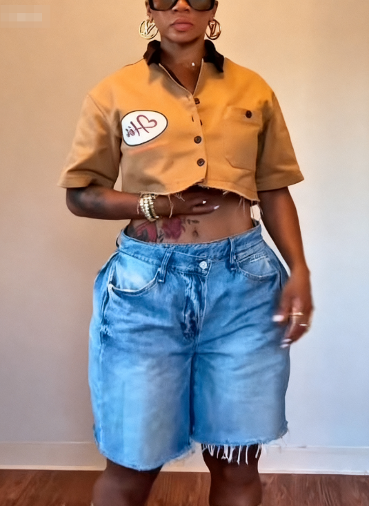 V-neck Cropped Letter Workshirt
