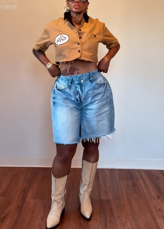 V-neck Cropped Letter Workshirt